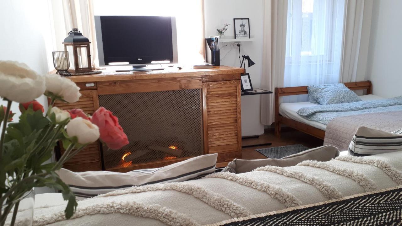 M&M Apartment Budapest House Extérieur photo