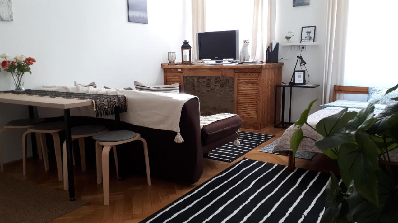 M&M Apartment Budapest House Extérieur photo