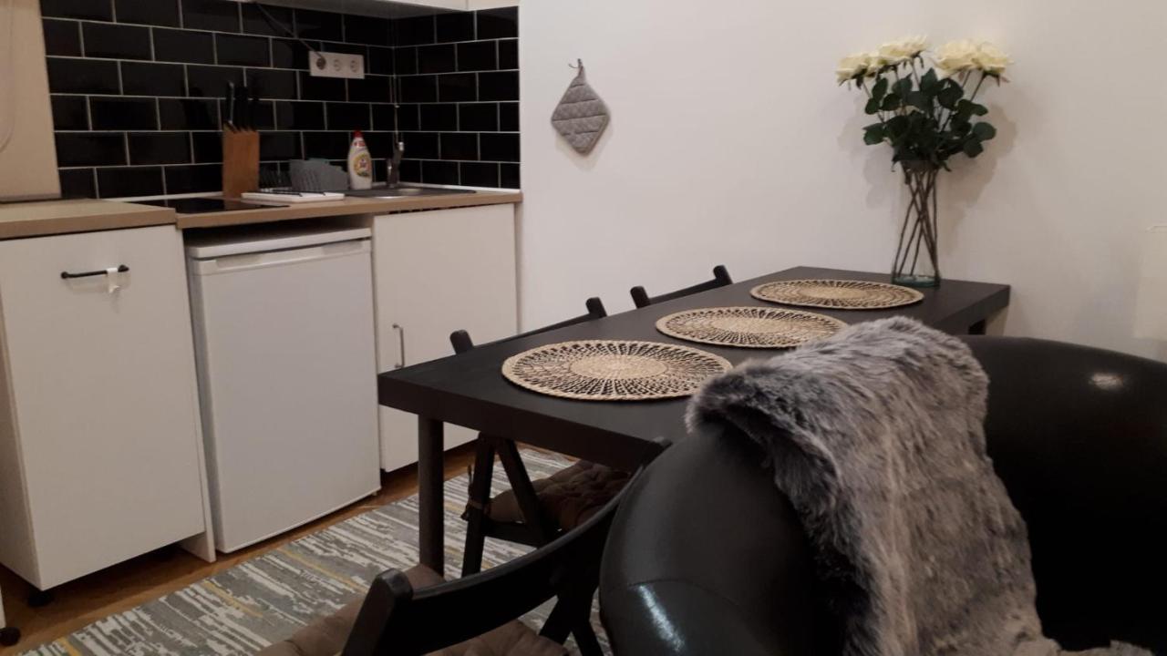 M&M Apartment Budapest House Extérieur photo