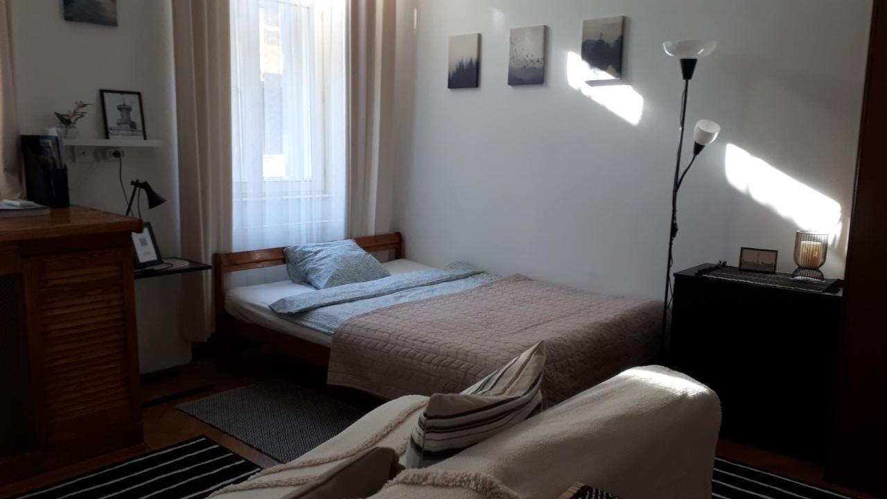 M&M Apartment Budapest House Extérieur photo