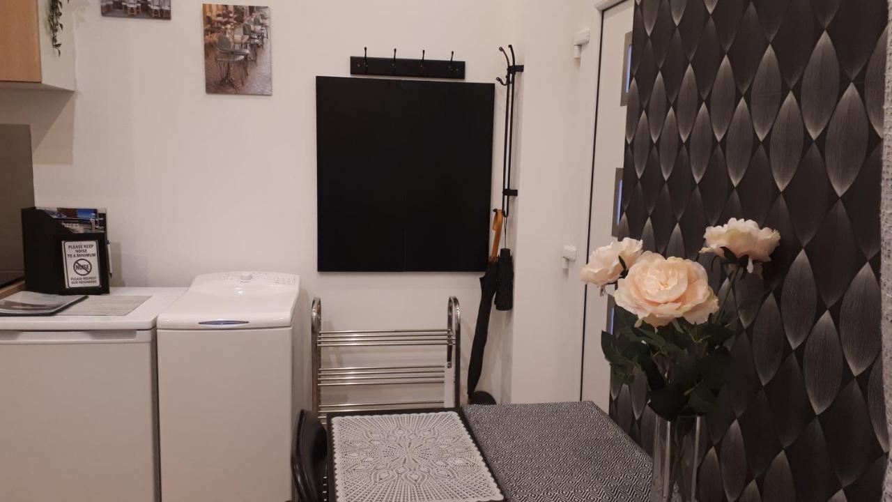 M&M Apartment Budapest House Extérieur photo