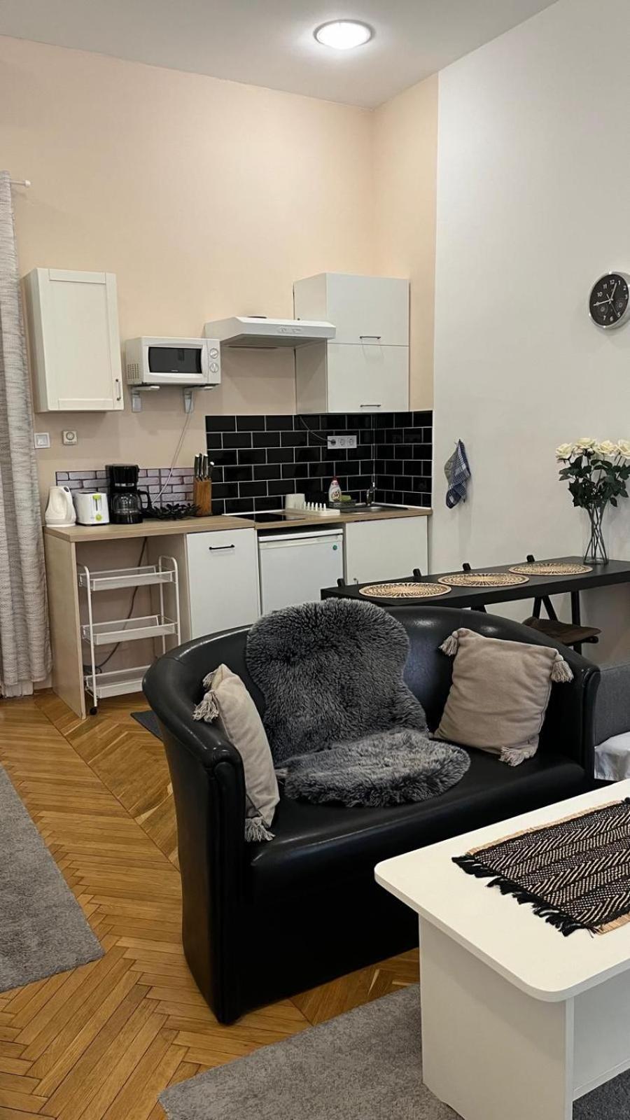 M&M Apartment Budapest House Extérieur photo