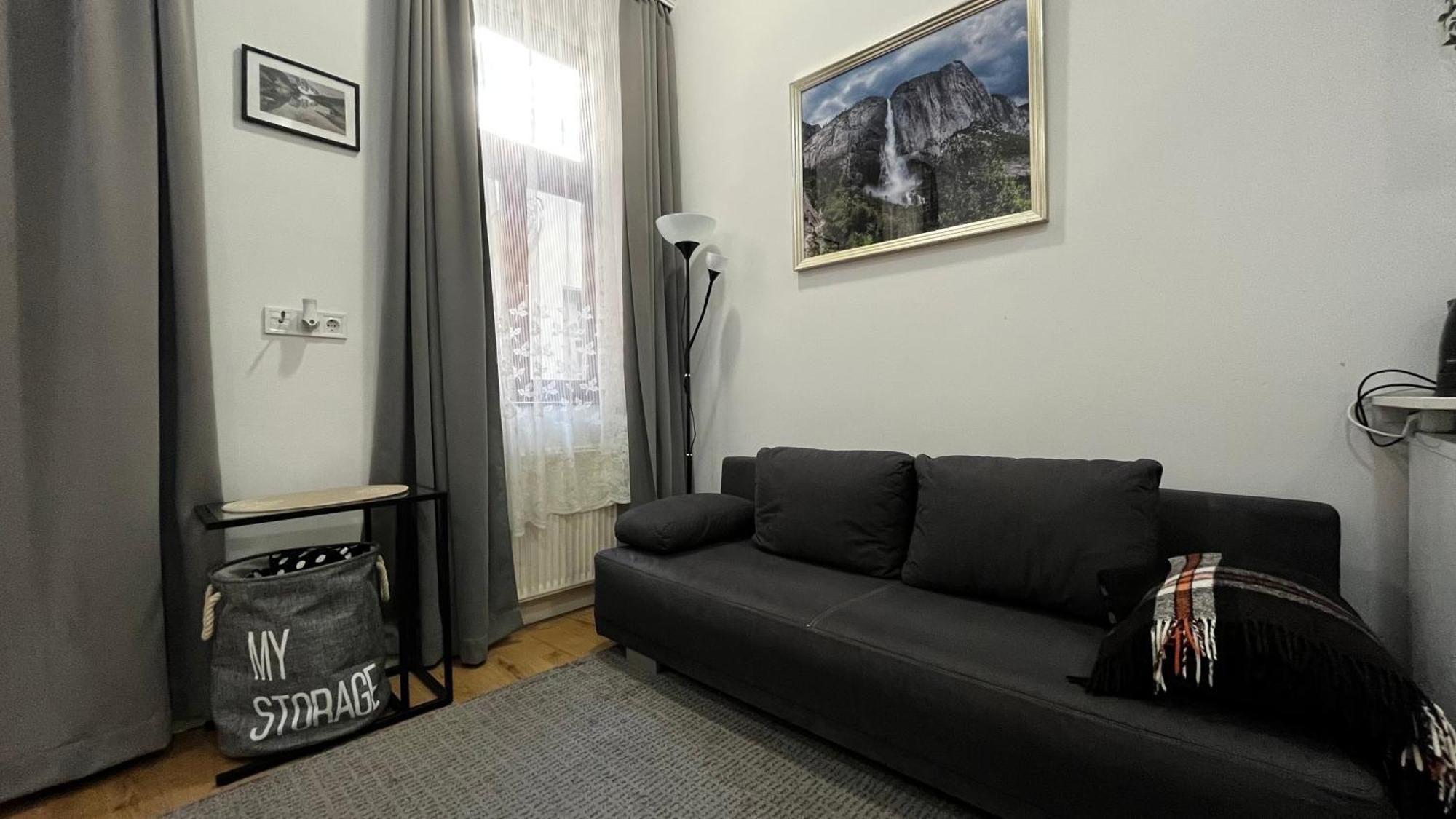 M&M Apartment Budapest House Extérieur photo